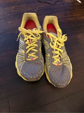 Women’s New Balance sneakers- Gray and Yellow Running Sneakers- size 10